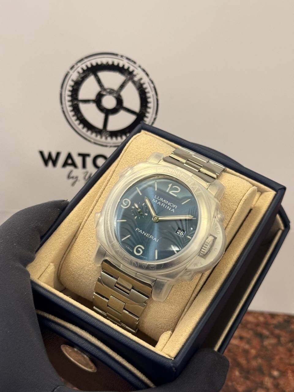 PANERAI Luminor Marina — часы в открытой коробке